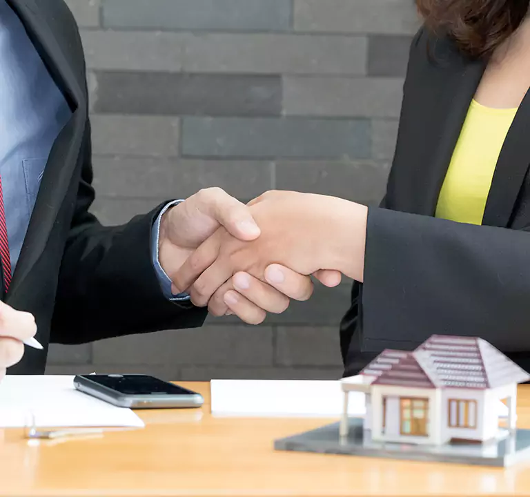 Why Sell to Us Instead of Letting the Home Go to Auction in Southold, NY?